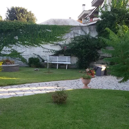 B&B La Villetta Rossa Anzio Exterior foto